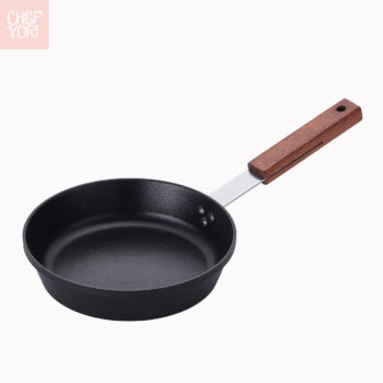 Black Edge Frypan is a Heavy duty die cast aluminum non-stick cookware. It comes with a strong wooden handle. You can buy Wholesale from Chef Yori Cookware.