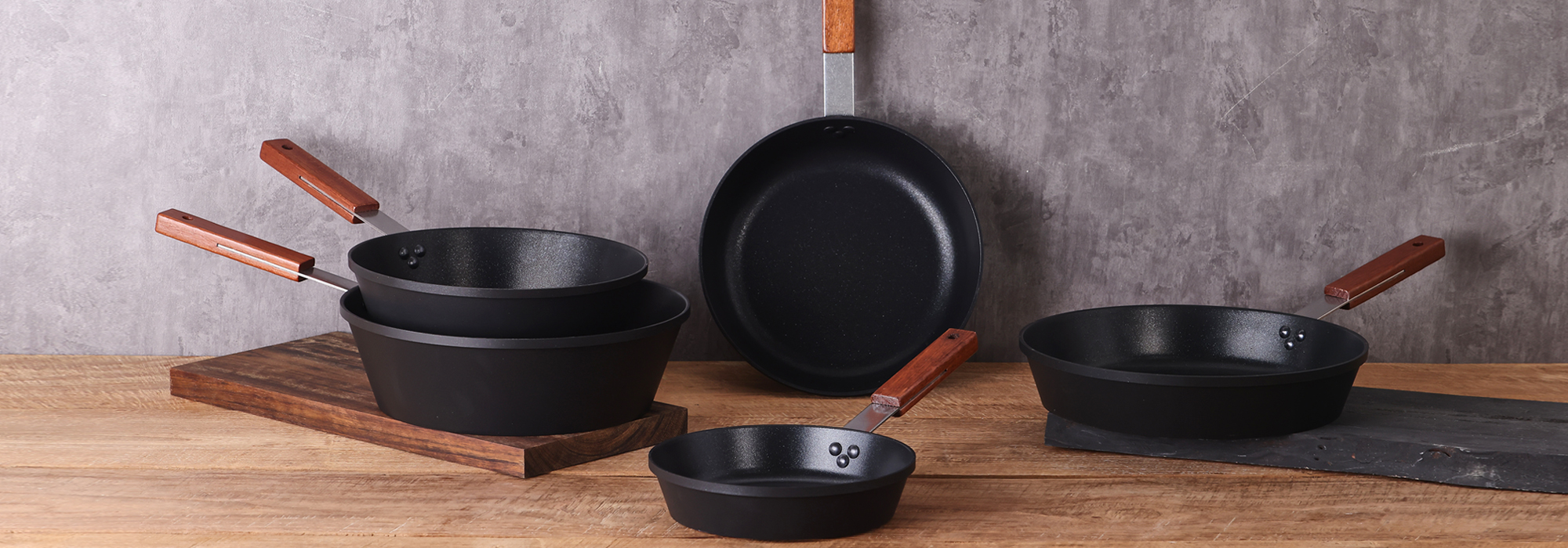 You Can Find Our Latest Nonstick Cookware Products Here. Chef Yori Cookware is the Best Wholesaler in the World.